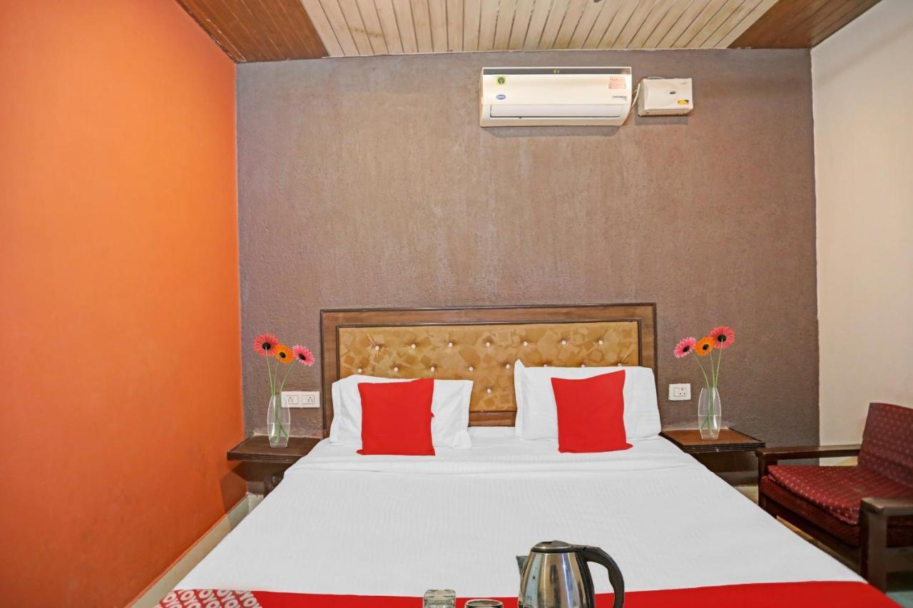 Oyo Signature View Near Akshardham Hotel 3*