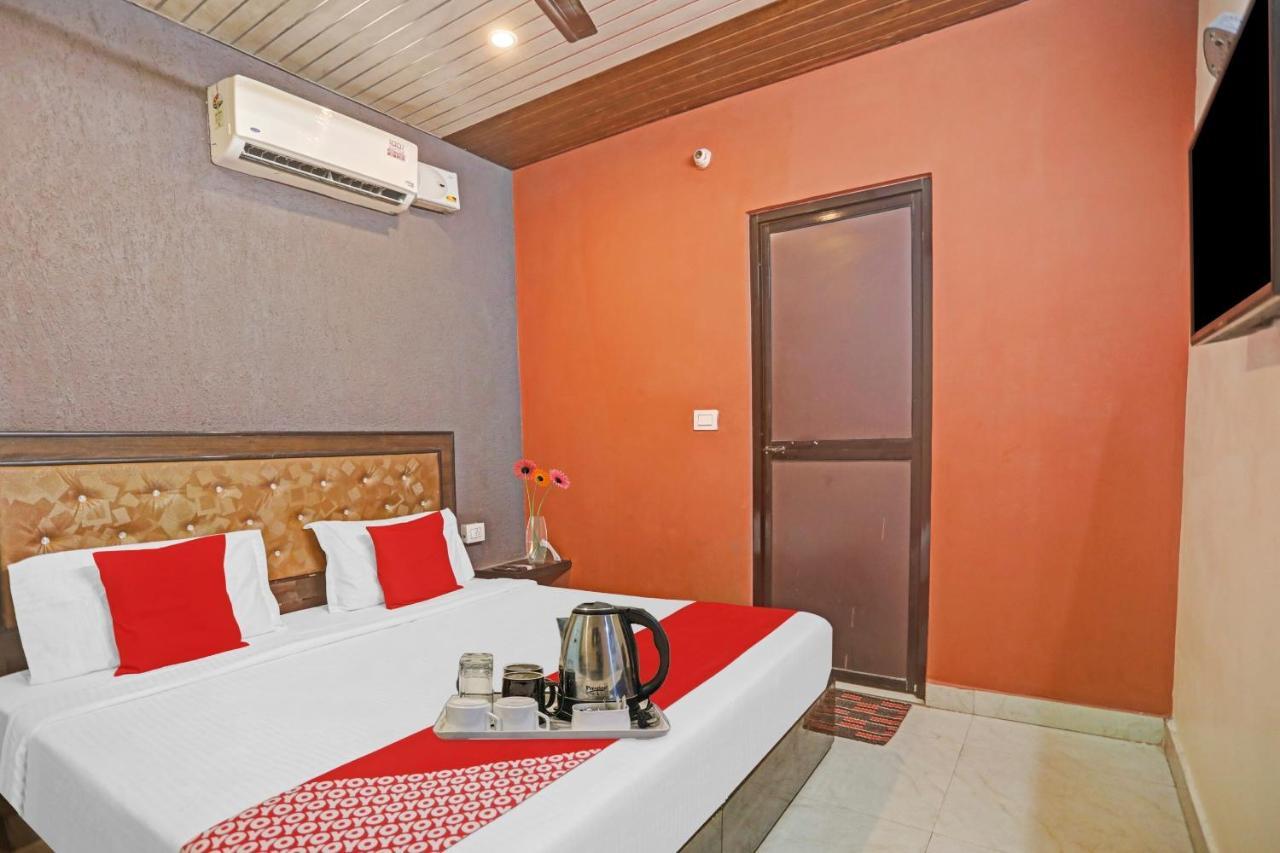 Oyo Signature View Near Akshardham 3* New Delhi